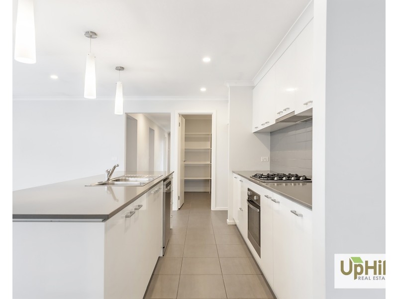 29 Highbury Road, Clyde North VIC 3978