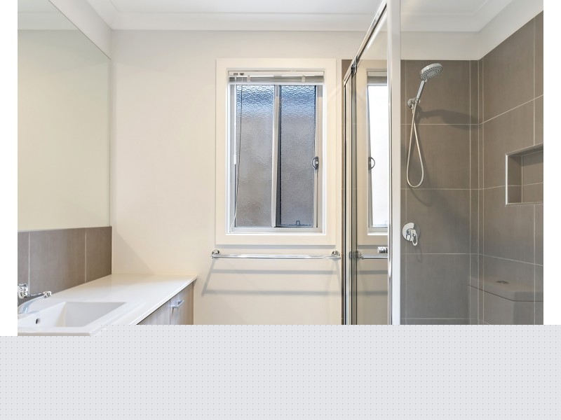 29 Highbury Road, Clyde North VIC 3978