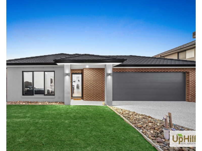 47 Bernardins Street, Clyde North VIC 3978