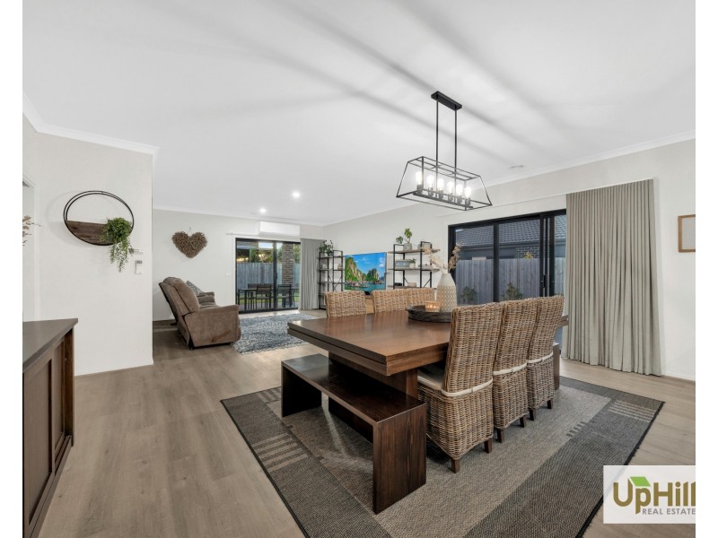 47 Bernardins Street, Clyde North VIC 3978