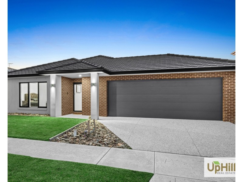 47 Bernardins Street, Clyde North VIC 3978