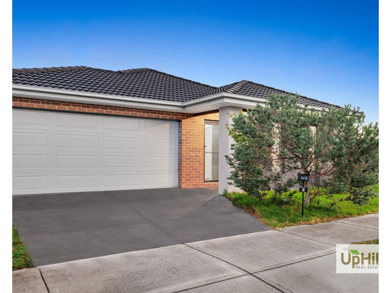 2  Guernsey Street, Clyde North VIC 3978