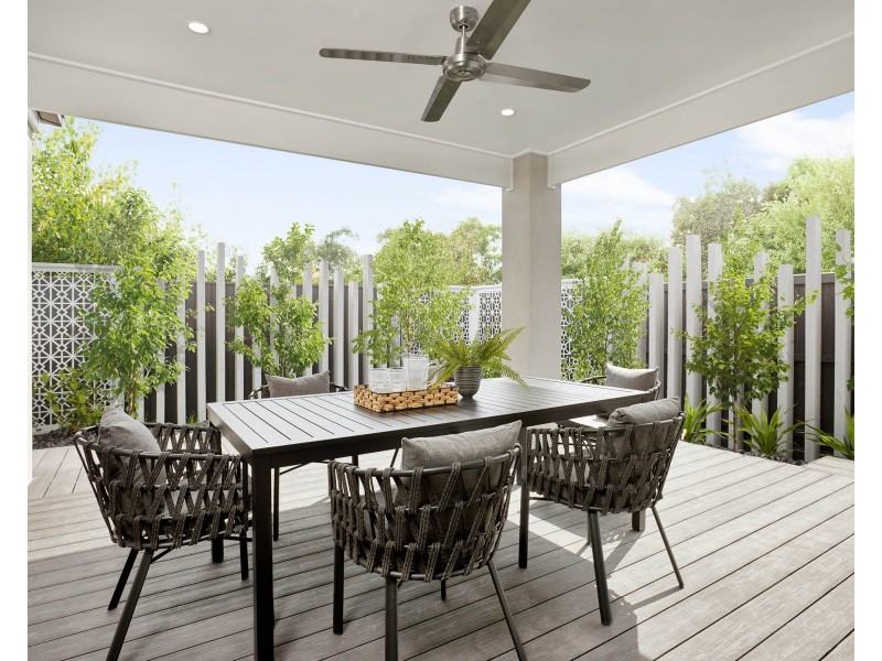 45 Snead Boulevard, Cranbourne VIC 3977