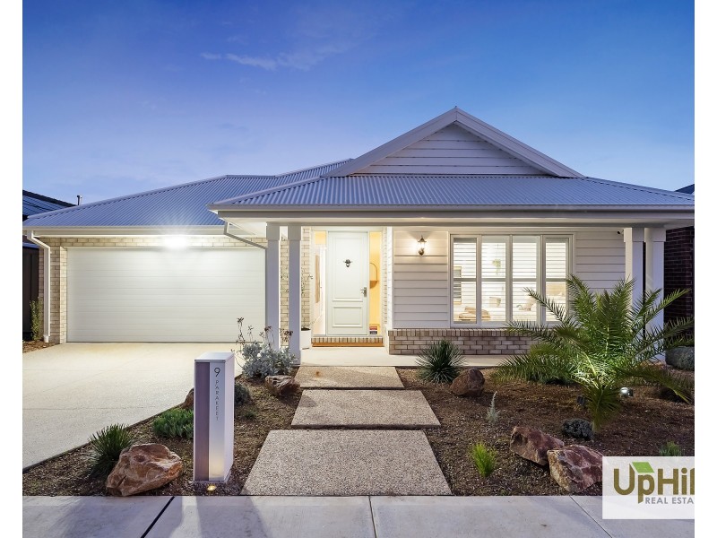 9 Parakeet Street, Clyde North VIC 3978