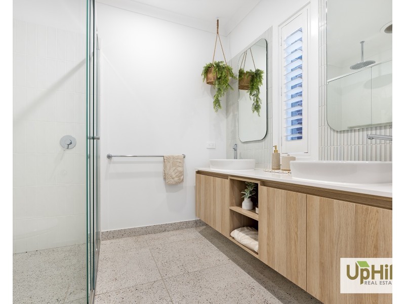 9 Parakeet Street, Clyde North VIC 3978