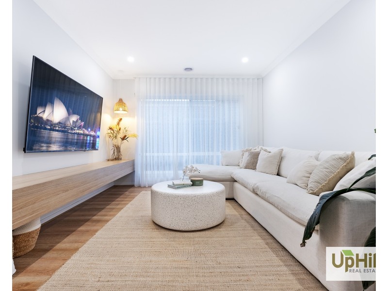 9 Parakeet Street, Clyde North VIC 3978