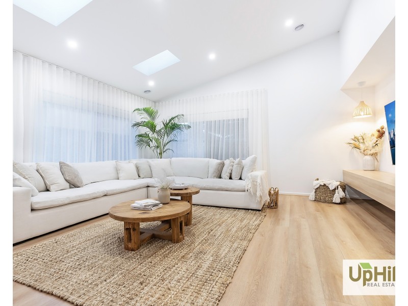 9 Parakeet Street, Clyde North VIC 3978