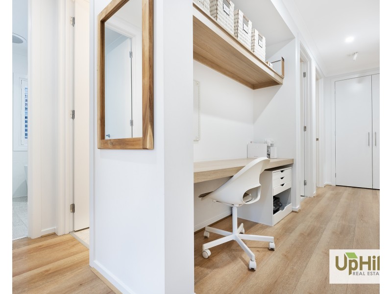 9 Parakeet Street, Clyde North VIC 3978