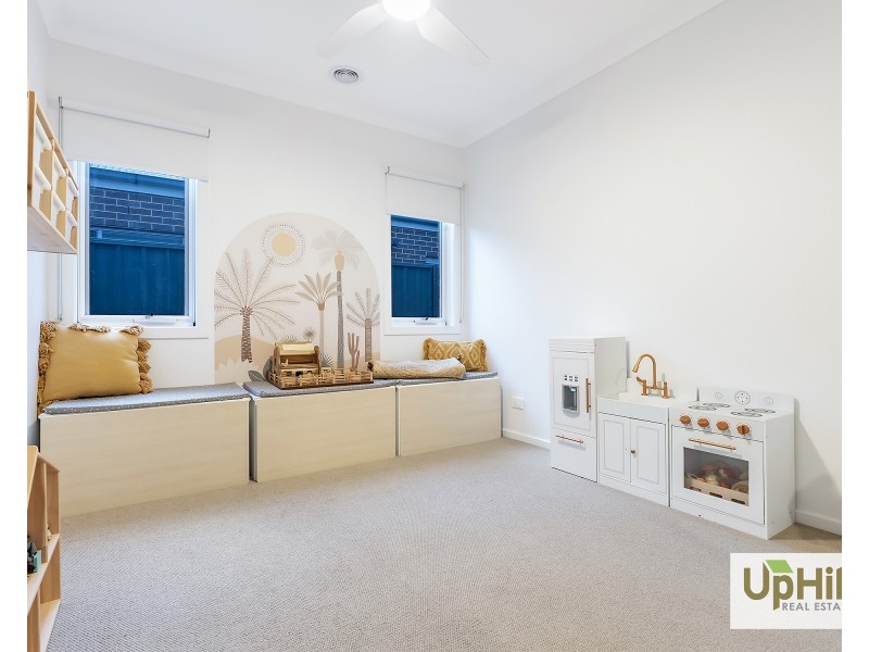 9 Parakeet Street, Clyde North VIC 3978