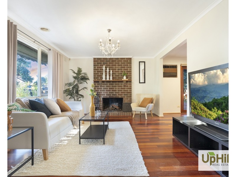 24 Crossdale Rise, Endeavour Hills VIC 3802