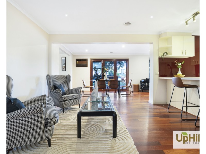 24 Crossdale Rise, Endeavour Hills VIC 3802