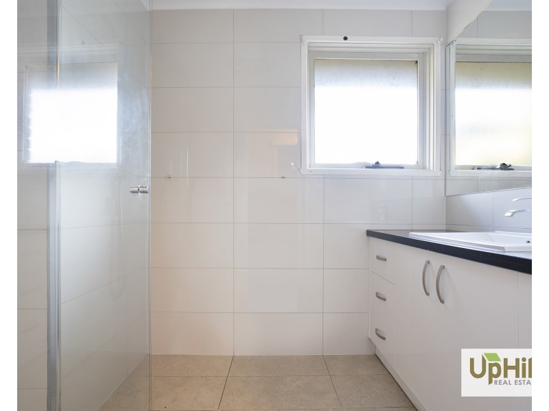 24 Crossdale Rise, Endeavour Hills VIC 3802
