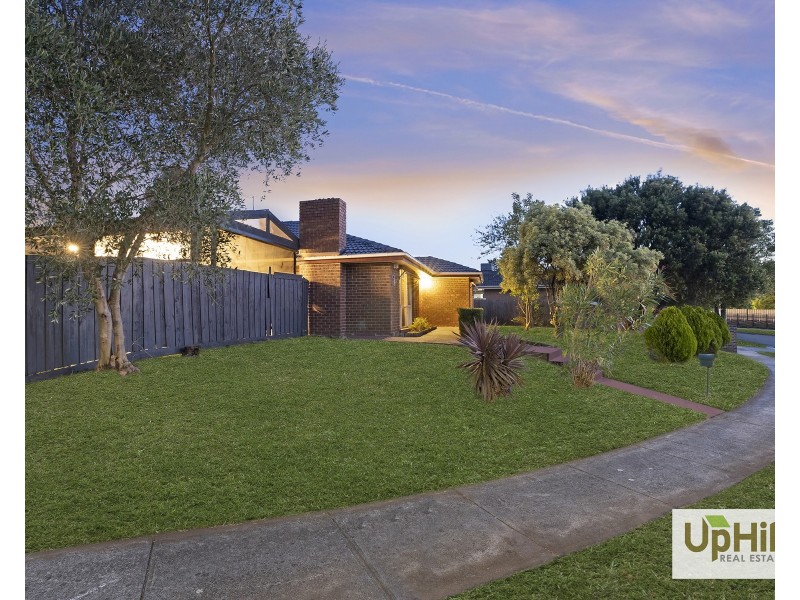 24 Crossdale Rise, Endeavour Hills VIC 3802