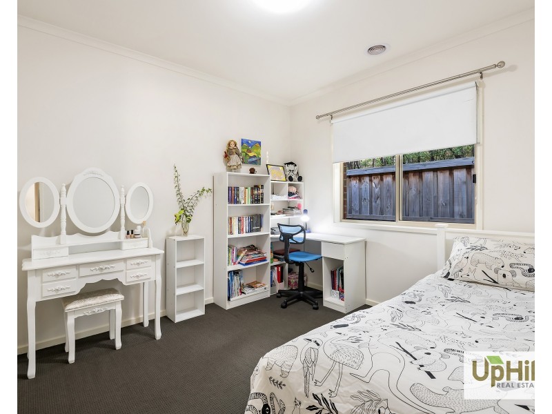 11 Highbury Road, Clyde North VIC 3978