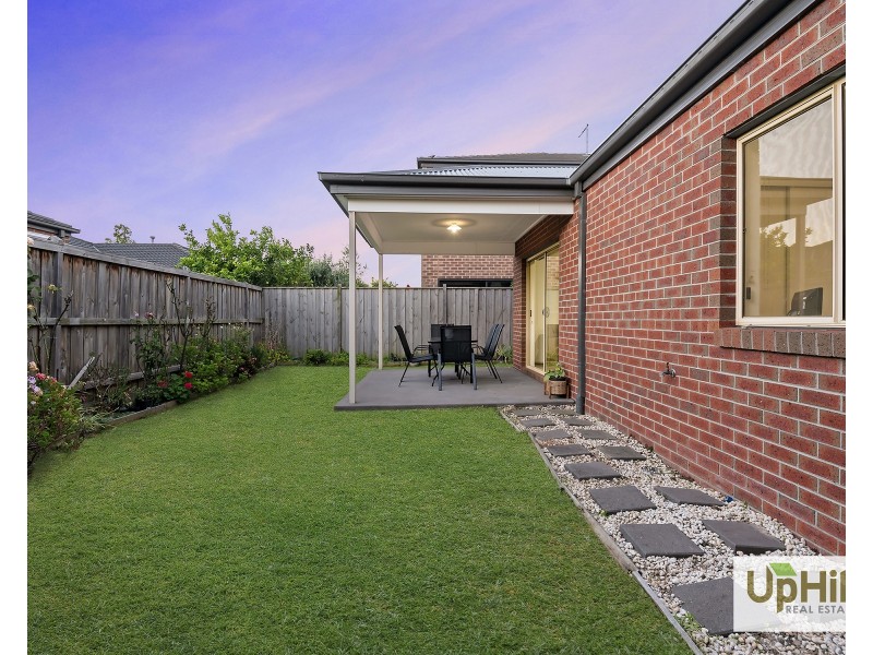 11 Highbury Road, Clyde North VIC 3978