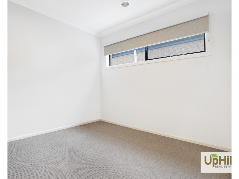 20 Elkedra Way, Cranbourne North VIC 3977
