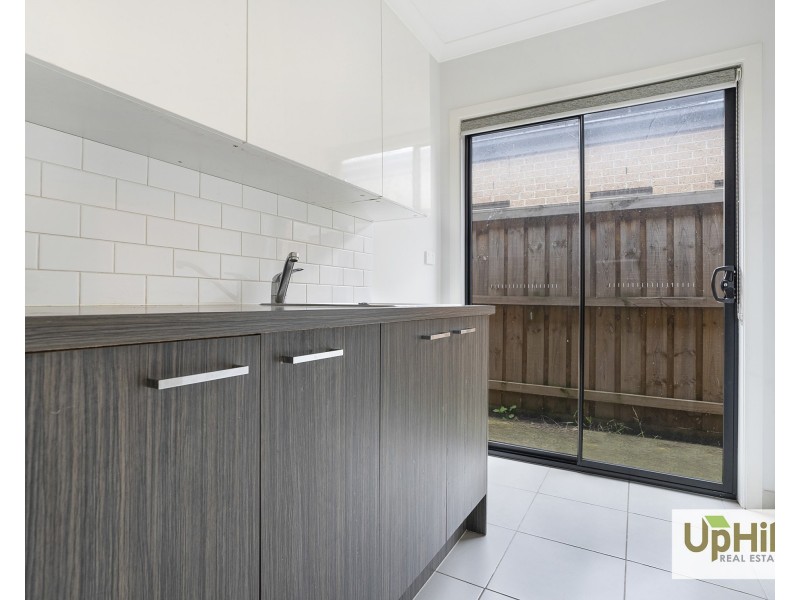 20 Elkedra Way, Cranbourne North VIC 3977