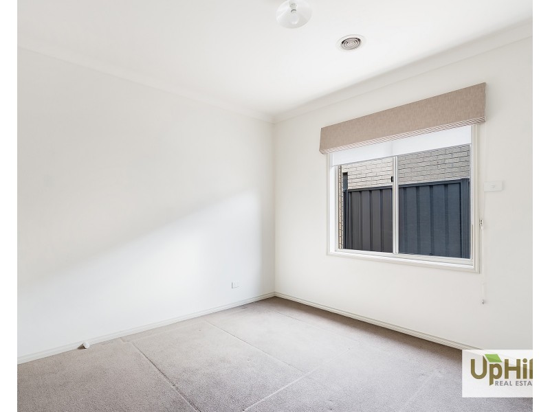 19 Jupiter Crescent, Cranbourne West VIC 3977