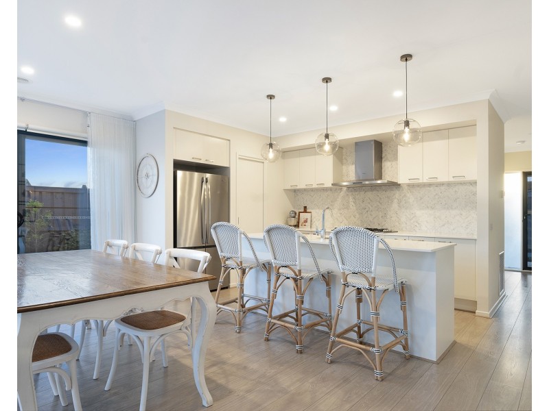 17 Catch Street, Clyde VIC 3978