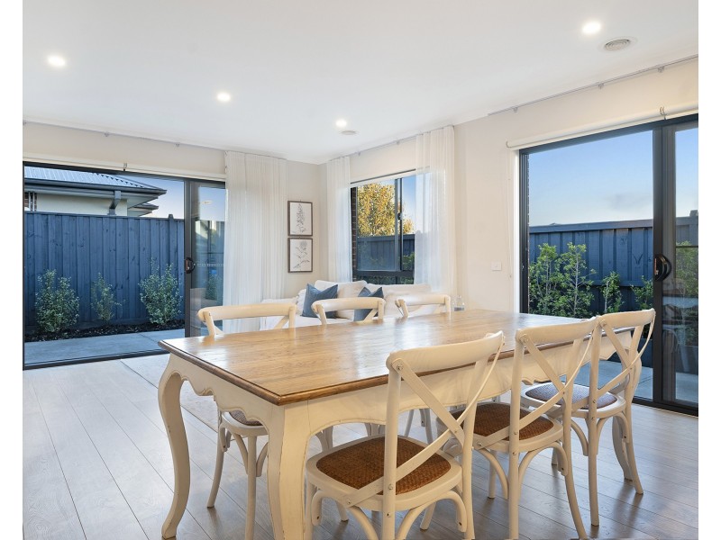 17 Catch Street, Clyde VIC 3978