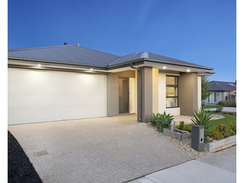 17 Catch Street, Clyde VIC 3978