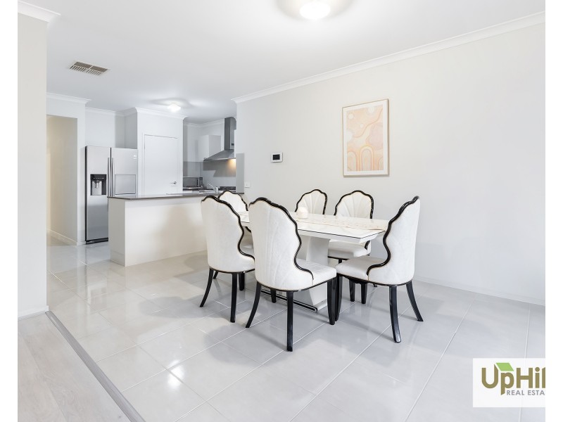 168 Selandra Boulevard, Clyde North VIC 3978