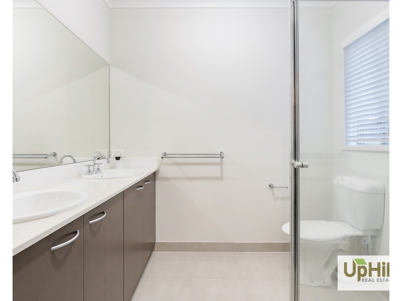 168 Selandra Boulevard, Clyde North VIC 3978