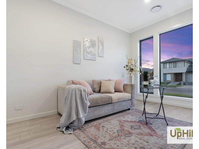 29 Athenaeum Avenue, Clyde North VIC 3978