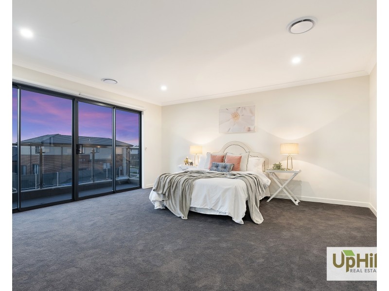 29 Athenaeum Avenue, Clyde North VIC 3978