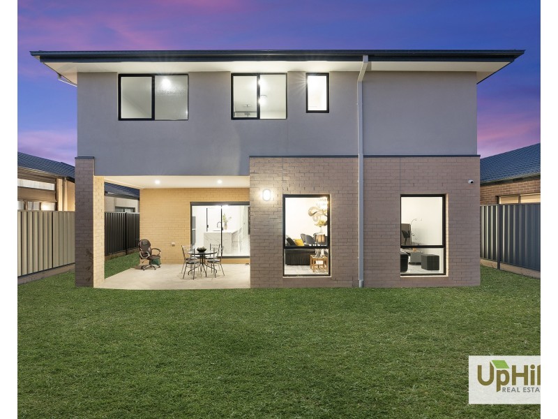 29 Athenaeum Avenue, Clyde North VIC 3978