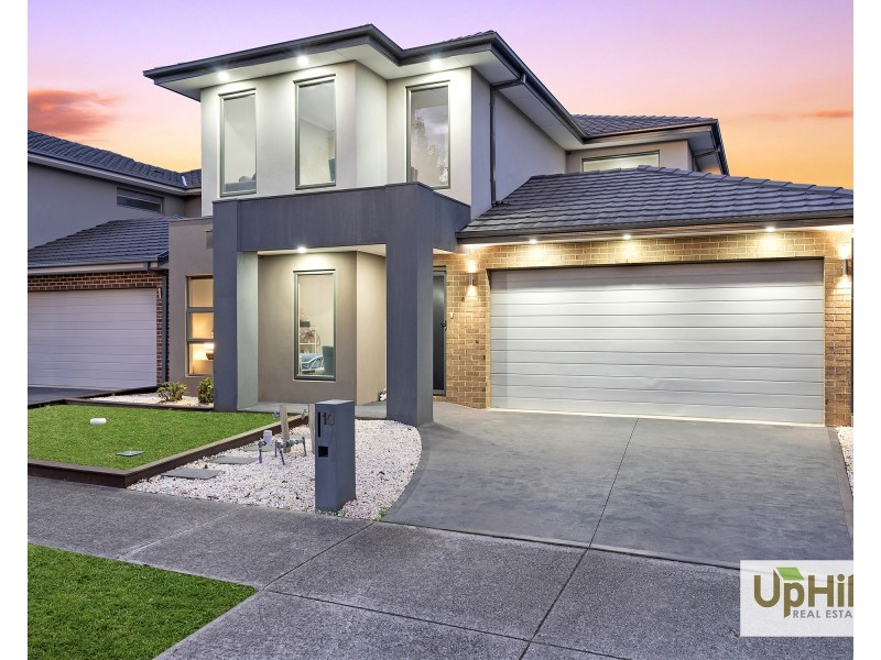 10 Yandra Street, Clyde North VIC 3978