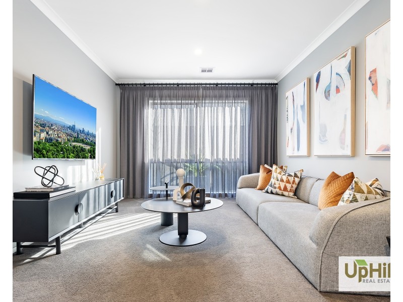 30 Grazing Way, Clyde North VIC 3978