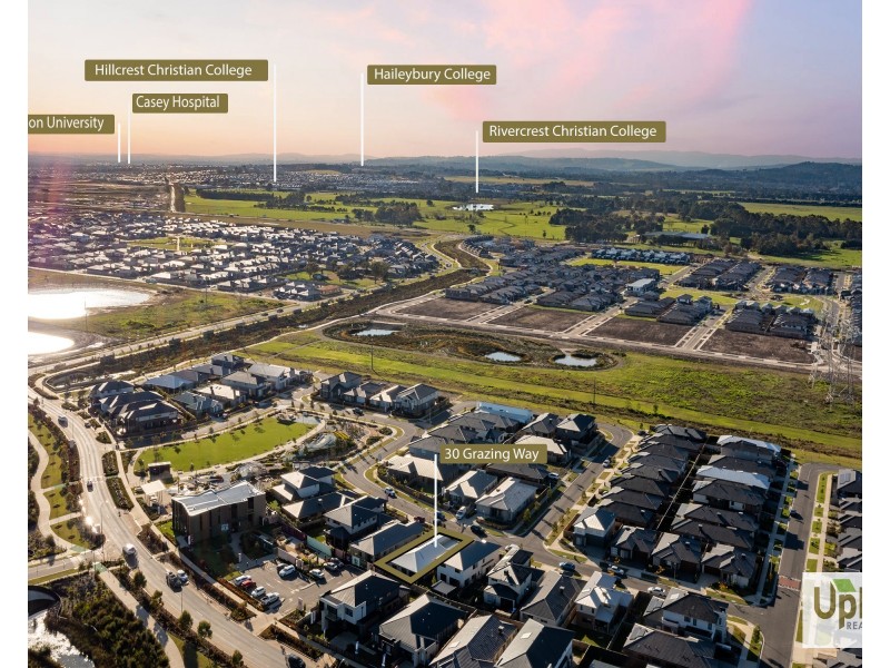 30 Grazing Way, Clyde North VIC 3978