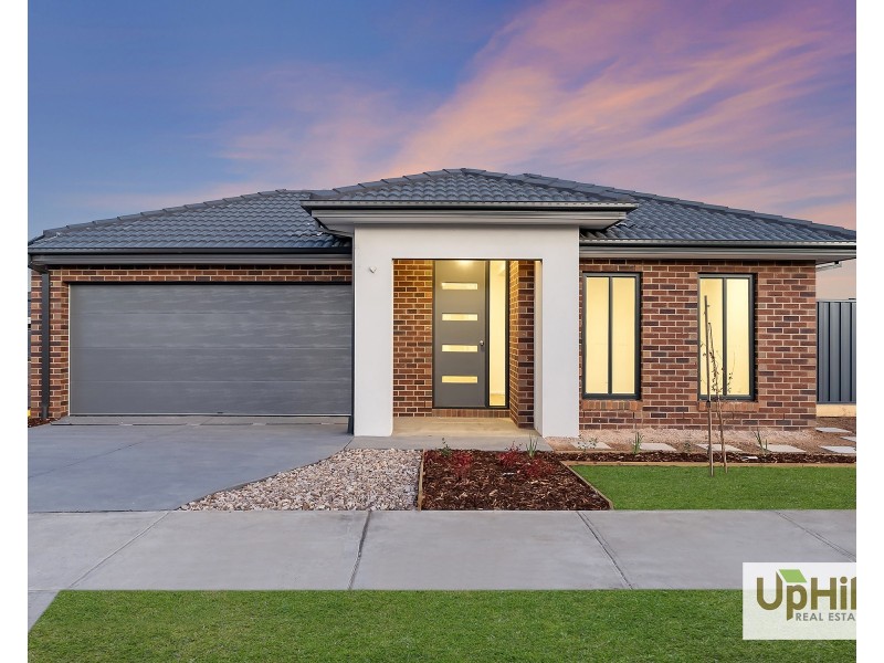 568 Heather Grove, Clyde North VIC 3978