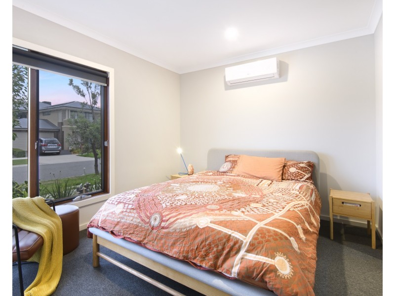 42 Kaduna Drive, Officer South VIC 3809