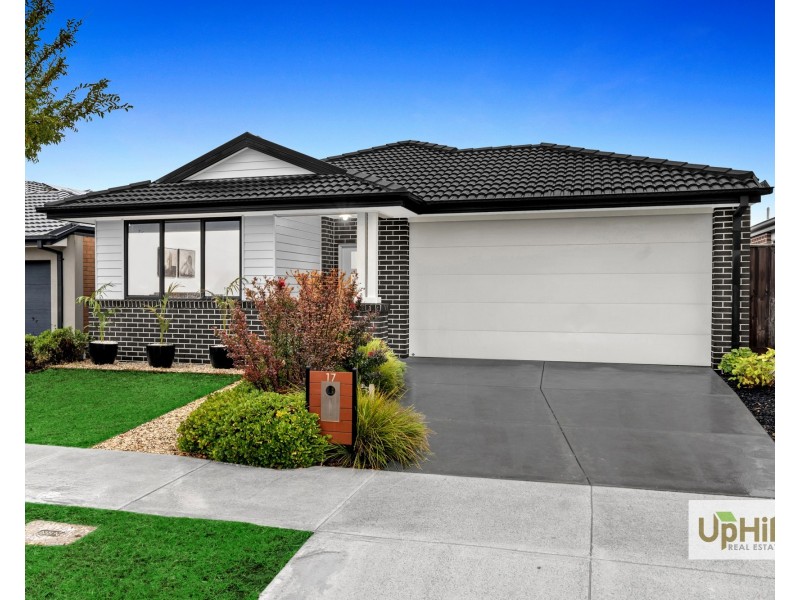 17 Gilcambon Way, Clyde North VIC 3978