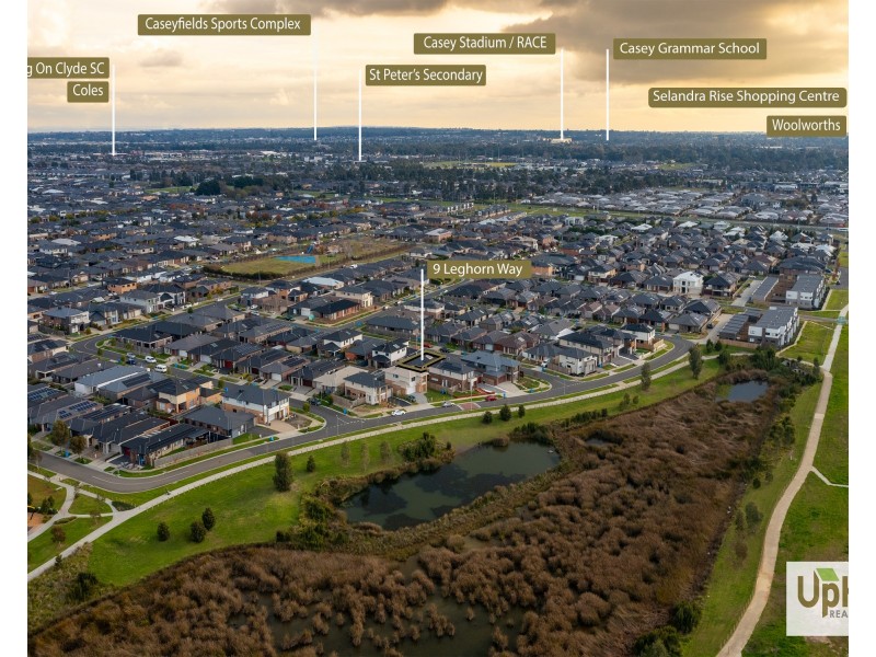 9 Leghorn Way, Clyde North VIC 3978