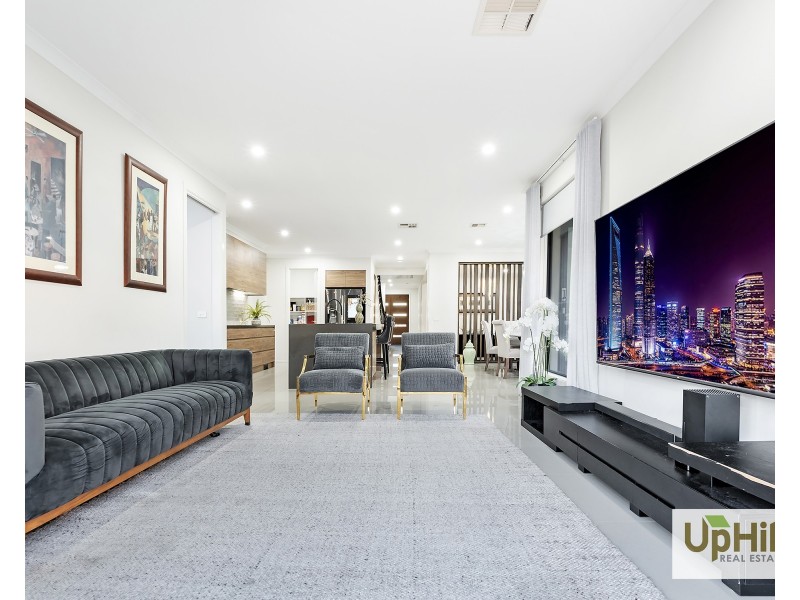 64 Ceduna Road, Clyde North VIC 3978