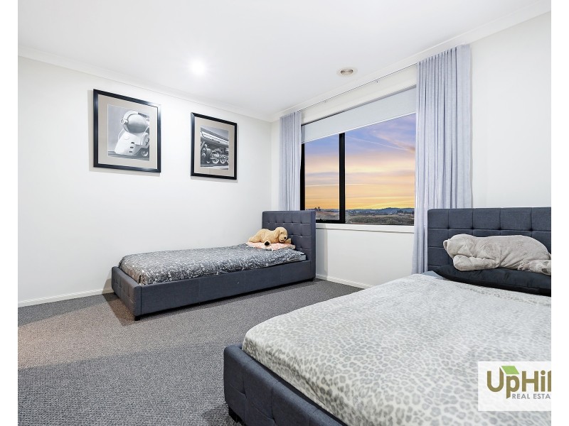 64 Ceduna Road, Clyde North VIC 3978