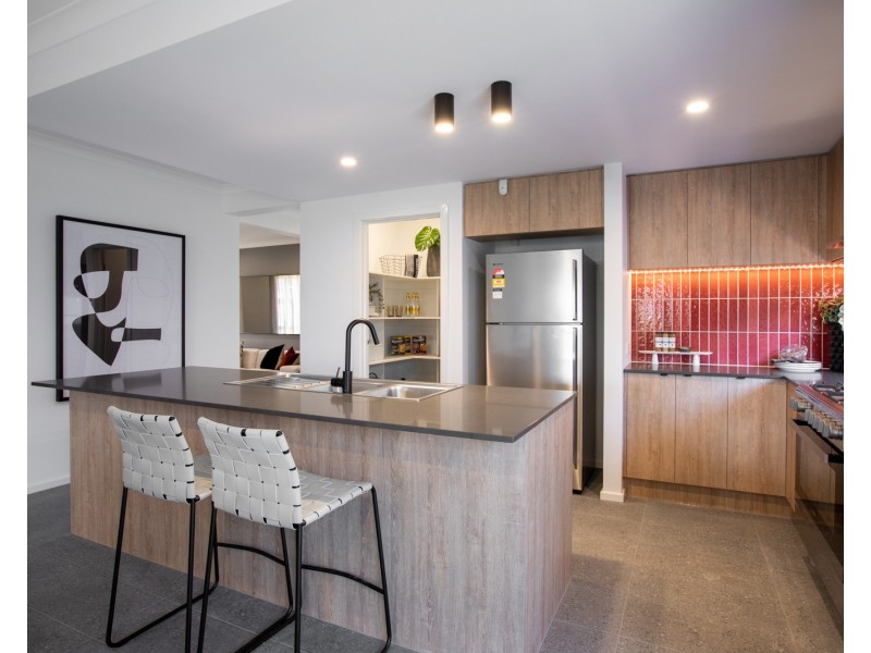 8 Baxter Street, Clyde North VIC 3978