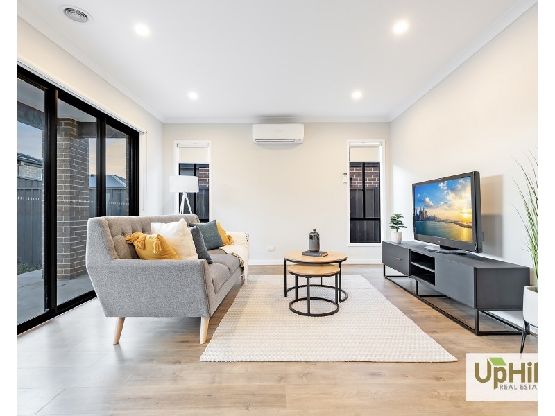 88 Yaralla Circuit, Clyde VIC 3978