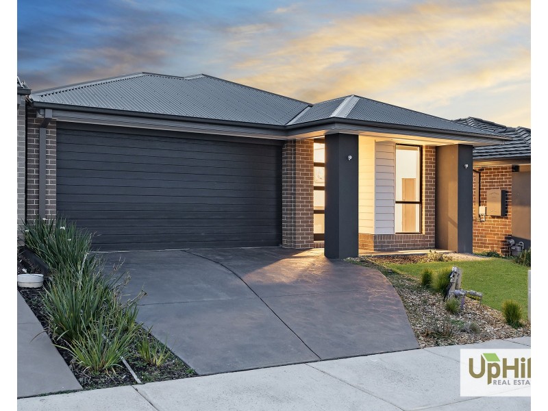 88 Yaralla Circuit, Clyde VIC 3978