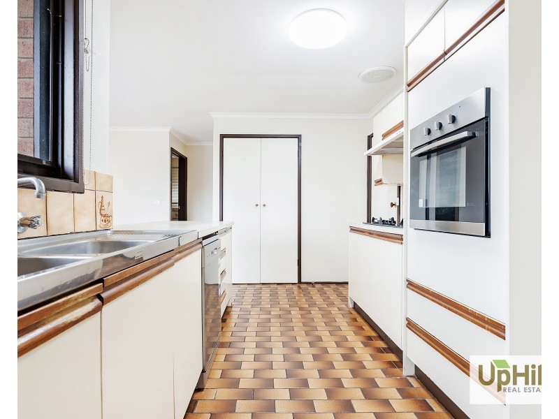 5 Shafer Court, Endeavour Hills VIC 3802