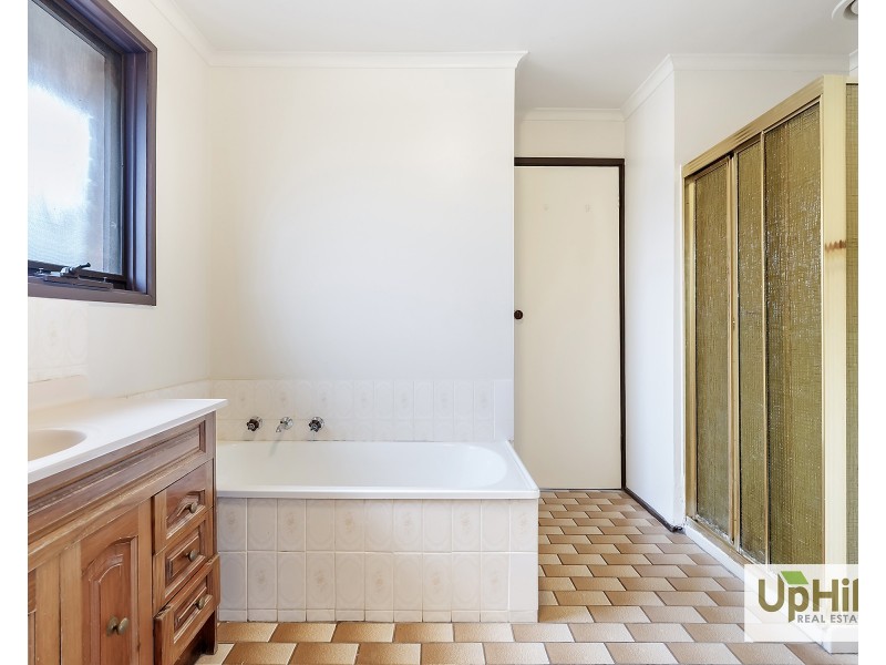 5 Shafer Court, Endeavour Hills VIC 3802