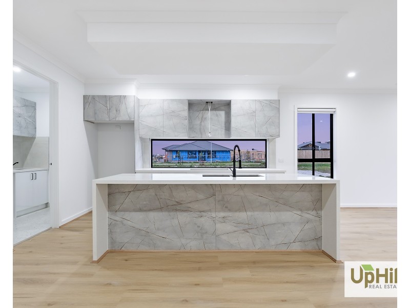 12 Lempriere Road, Officer VIC 3809