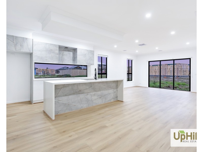 12 Lempriere Road, Officer VIC 3809