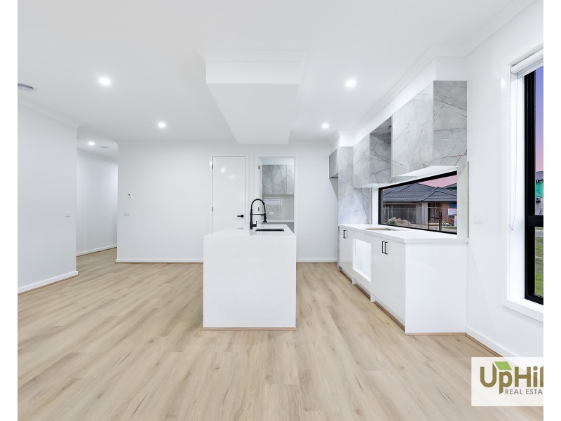 12 Lempriere Road, Officer VIC 3809