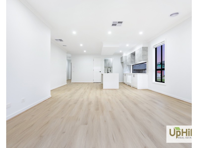 12 Lempriere Road, Officer VIC 3809