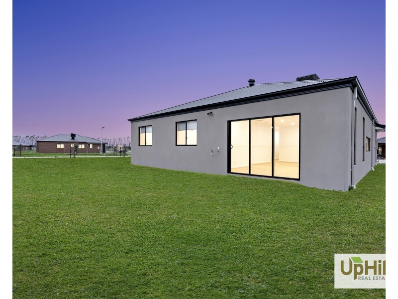 12 Lempriere Road, Officer VIC 3809