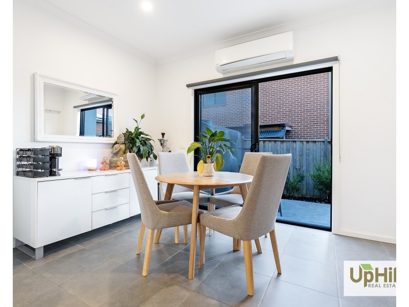 7 Randwick Lane, Clyde North VIC 3978